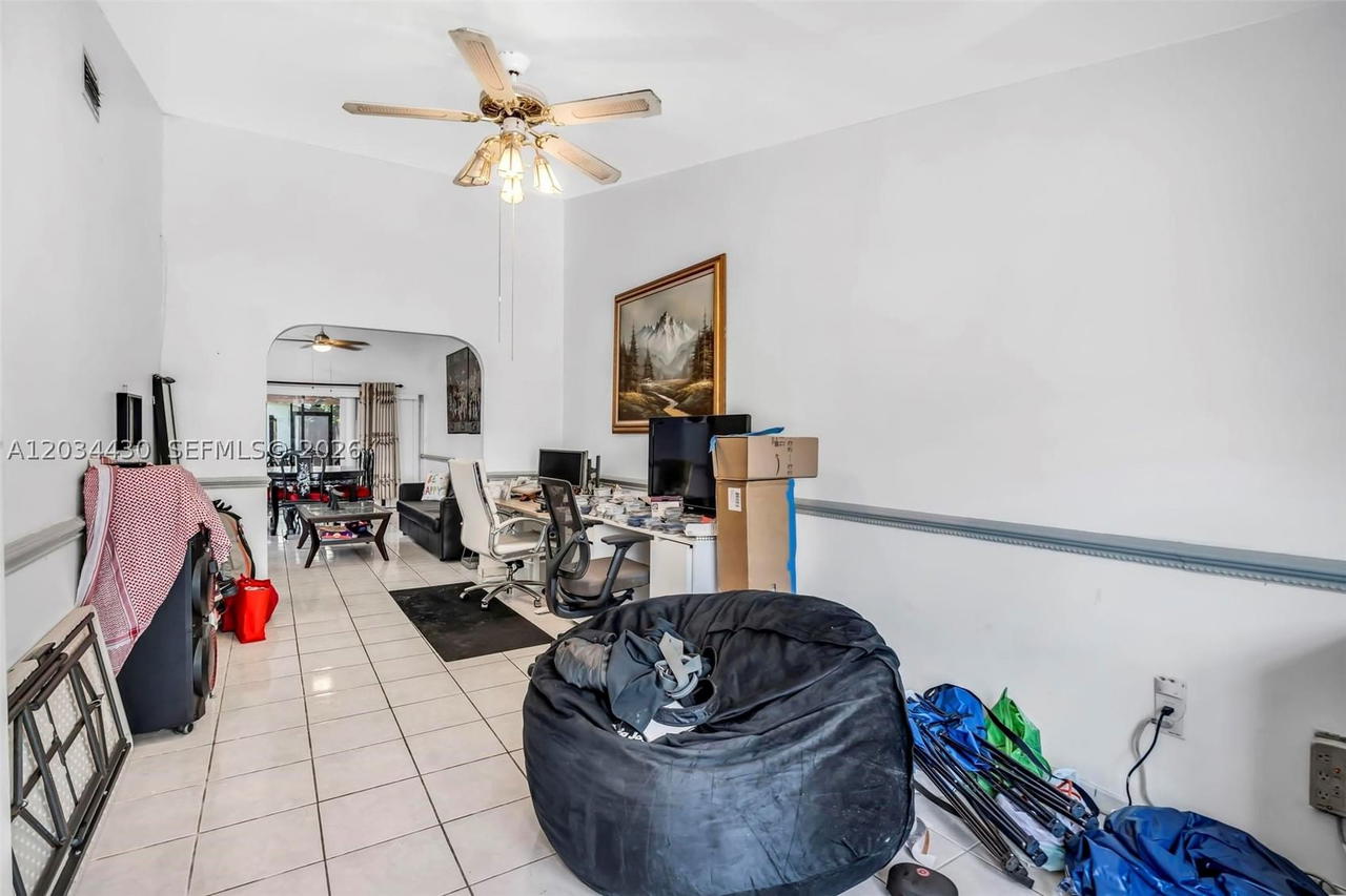 Real estate property located at 11937 117th Ct, Miami-dade, Towngate South Sec 3, Miami, FL