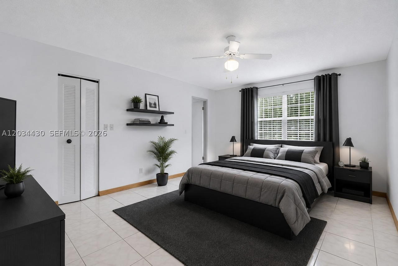 Real estate property located at 11937 117th Ct, Miami-dade, Towngate South Sec 3, Miami, FL