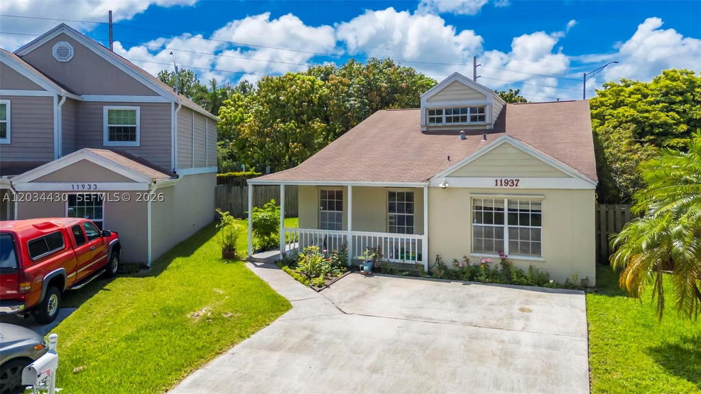 Real estate property located at 11937 117th Ct, Miami-dade, Towngate South Sec 3, Miami, FL