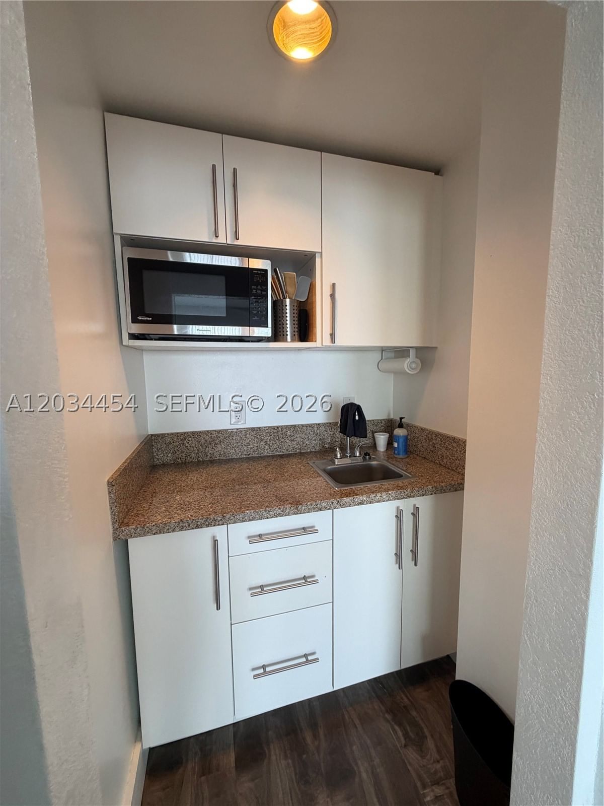 Real estate property located at 700 Biltmore Way #1216, Miami-dade, David William Hotel Condo, Coral Gables, FL