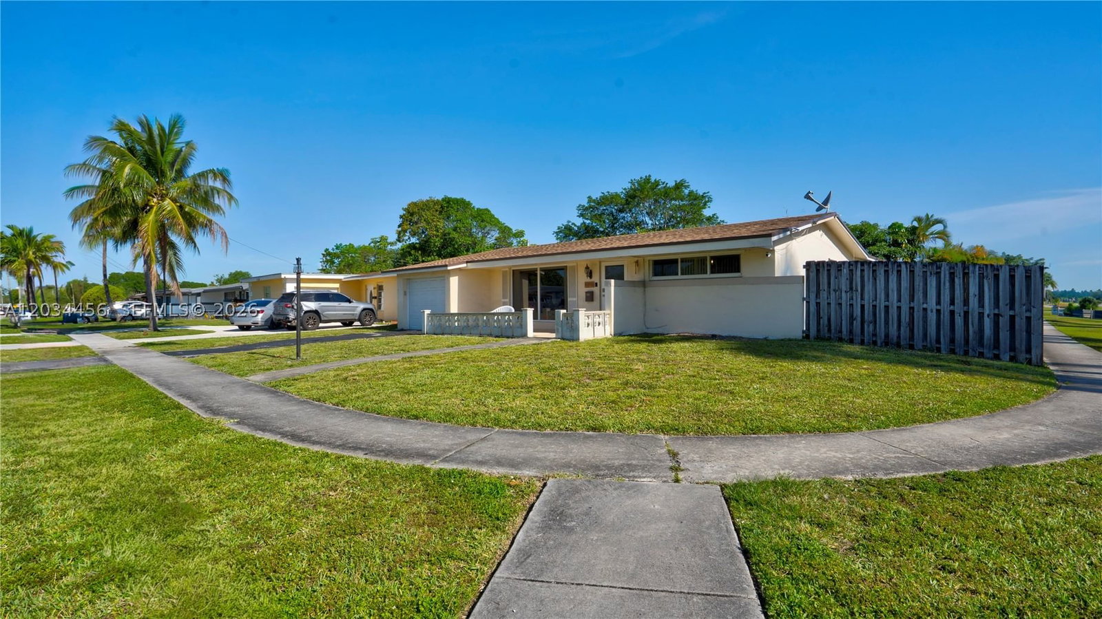 Real estate property located at 6801 25th Ct, Broward, Sunrise Golf Village Seco, Sunrise, FL