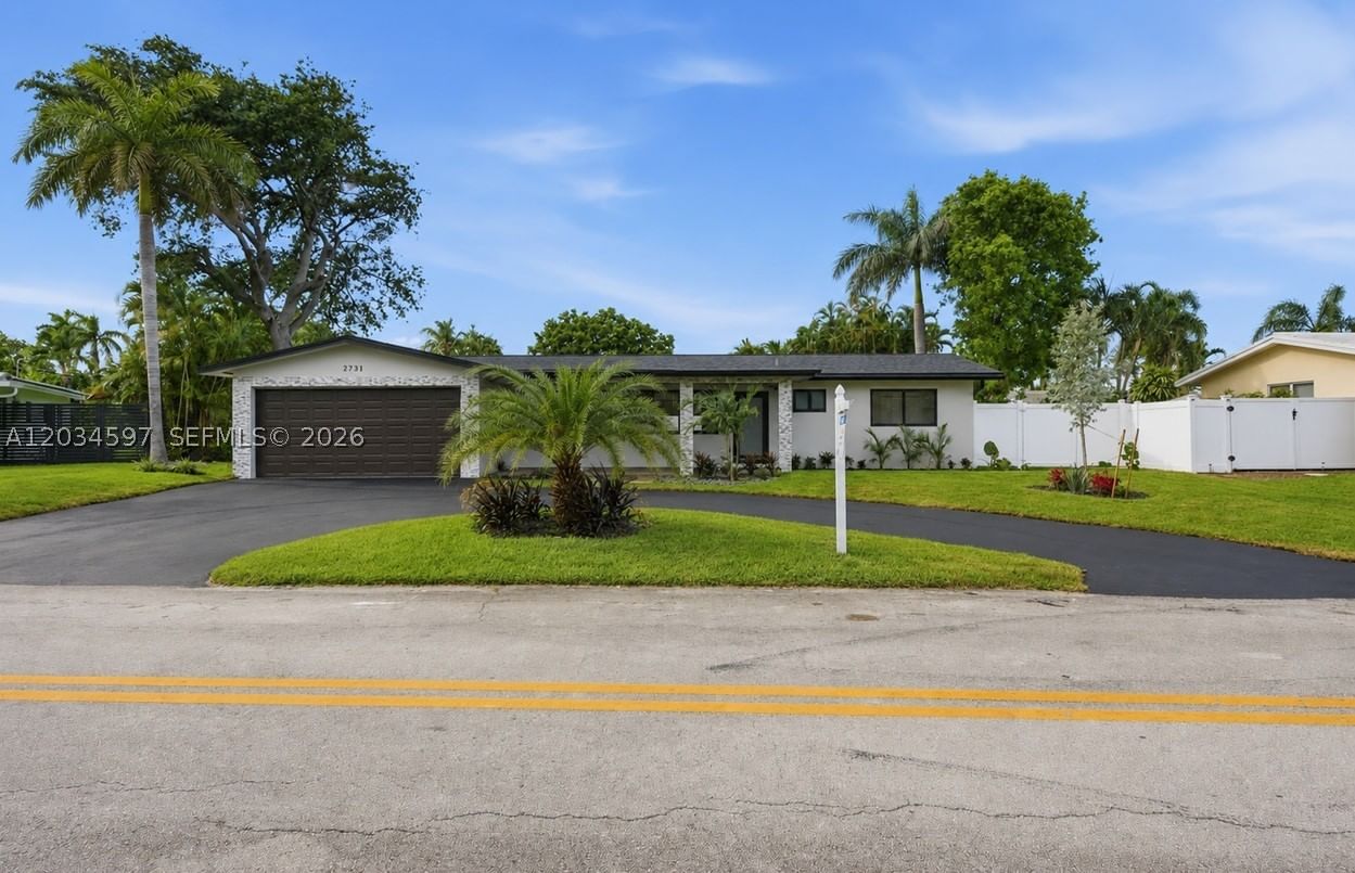 Real estate property located at 2731 52nd St, Broward, Pompano Waterway Estates, Lighthouse Point, FL