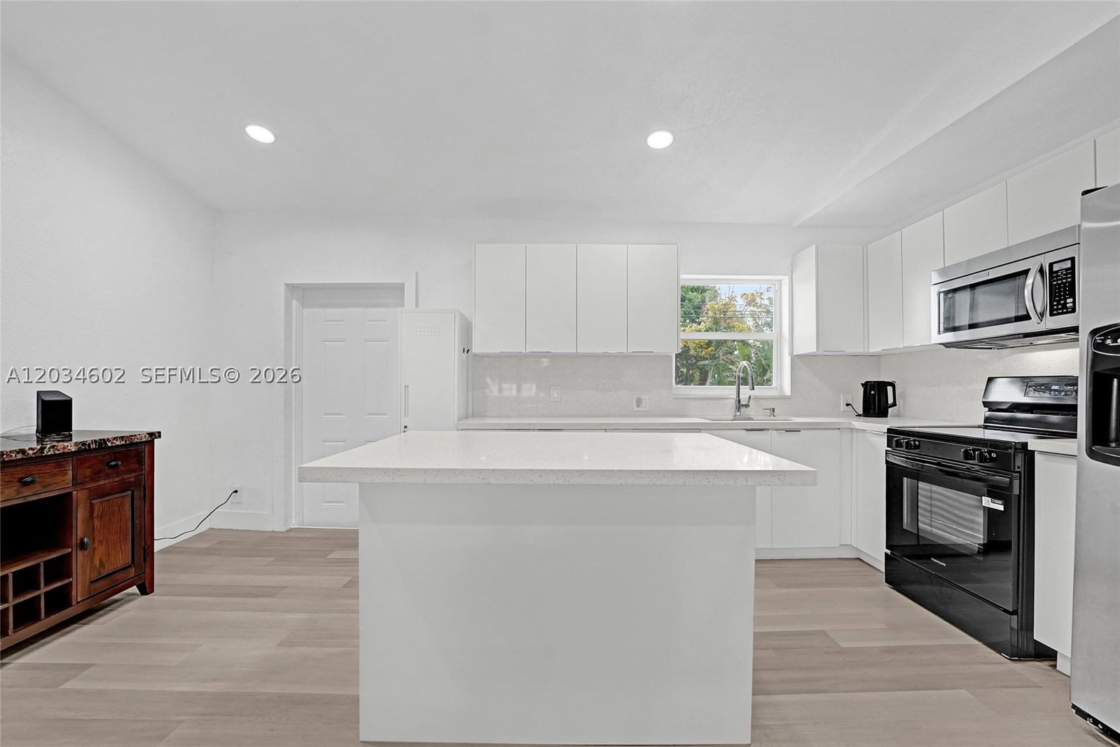 Real estate property located at 3413 12th Ct, Broward, Breezyway Manor, Fort Lauderdale, FL