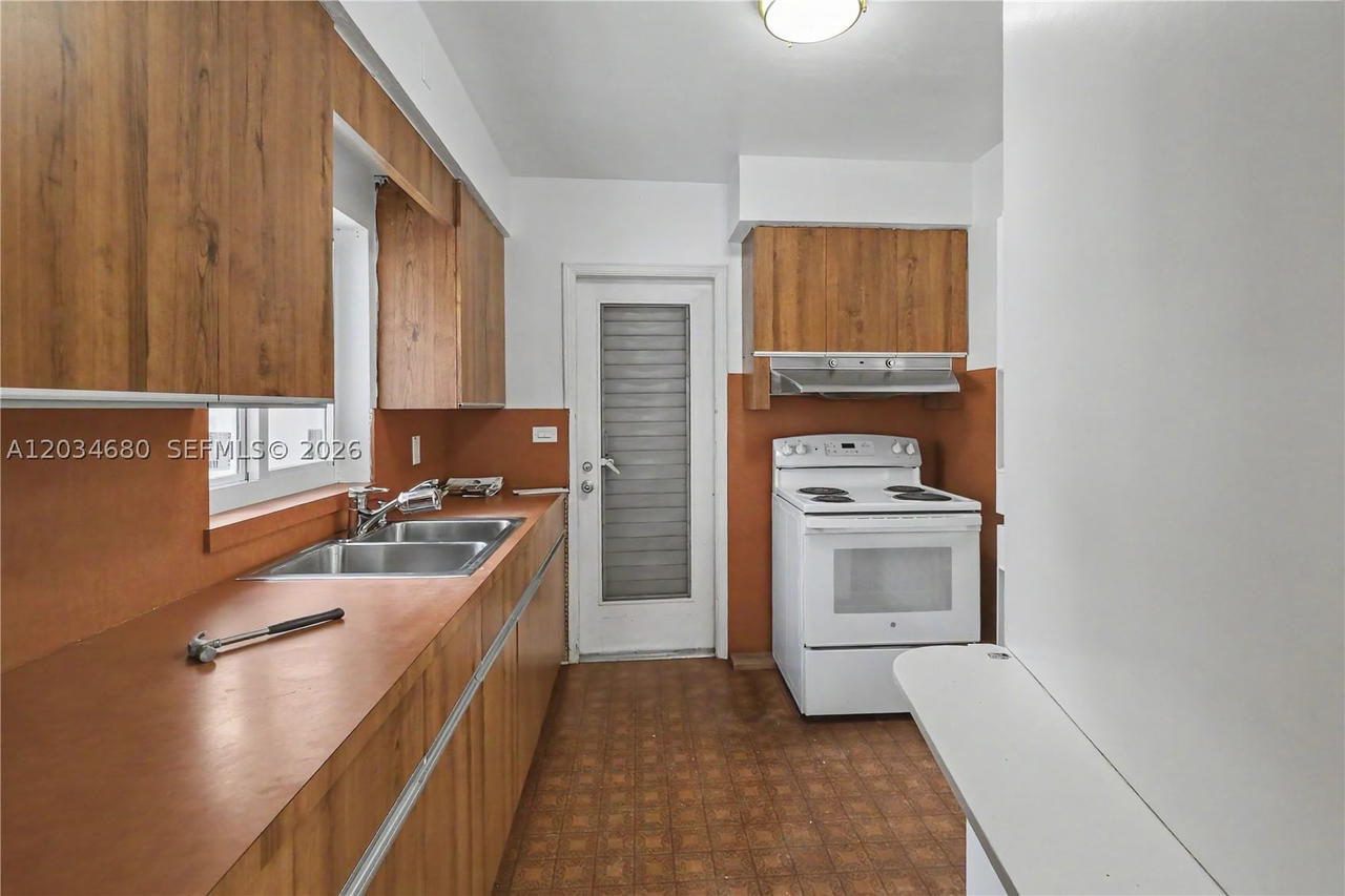 Real estate property located at 236 Candia Ave, Miami-dade, Coconut Gr Sec 1 C Gab, Coral Gables, FL