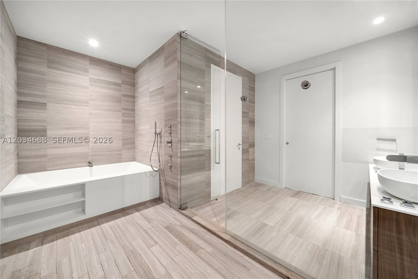 Real estate property located at 4701 Meridian Ave #315, Miami-dade, 4701 North Meridian Condo, Miami Beach, FL