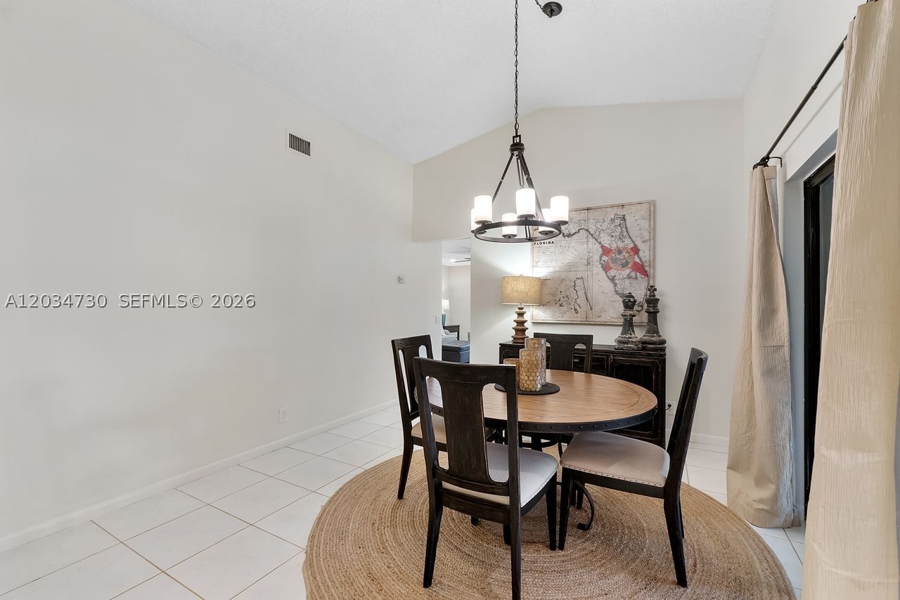 Real estate property located at 2073 Montpeliar, Broward, Country Isles Patio Homes, Weston, FL