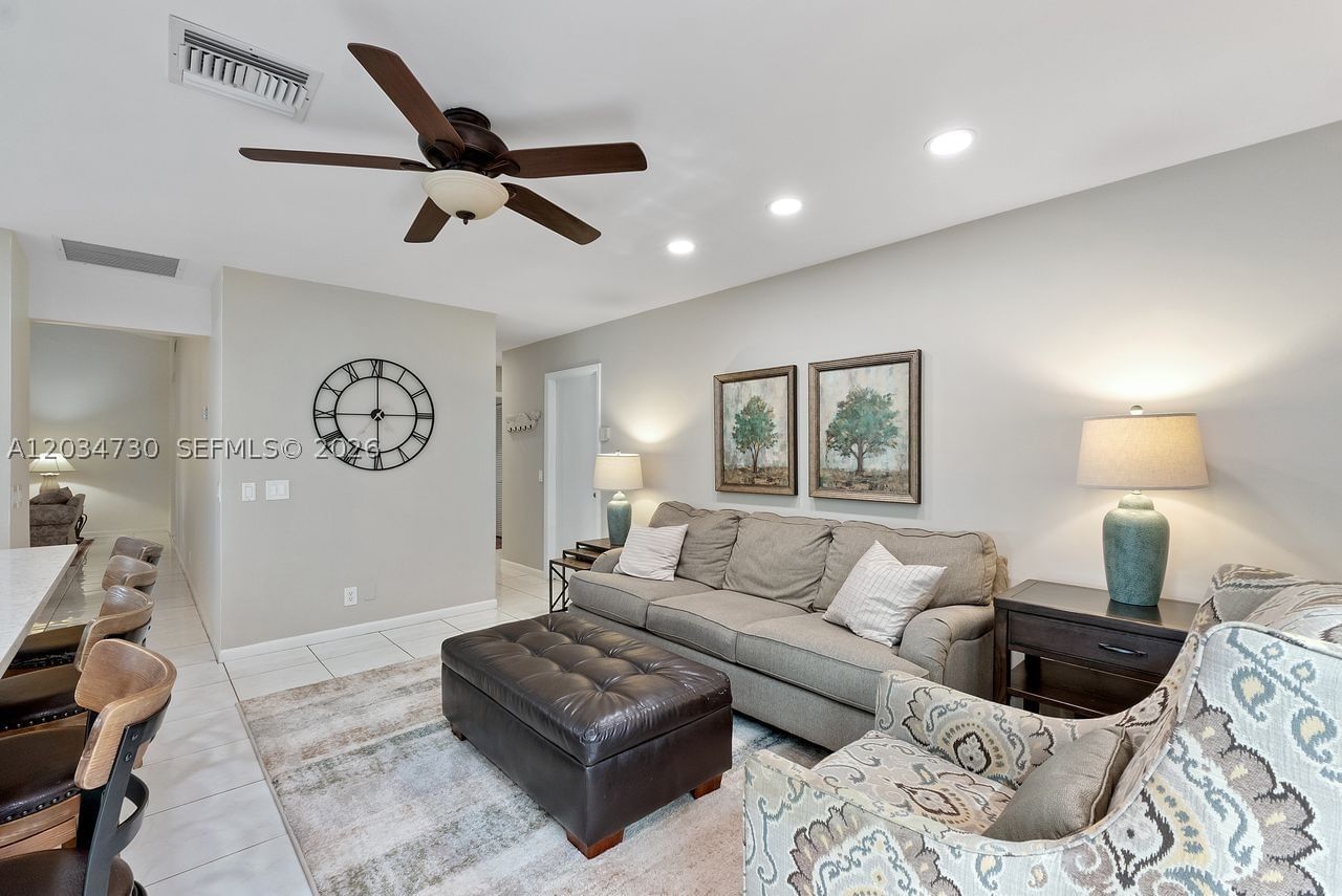 Real estate property located at 2073 Montpeliar, Broward, Country Isles Patio Homes, Weston, FL