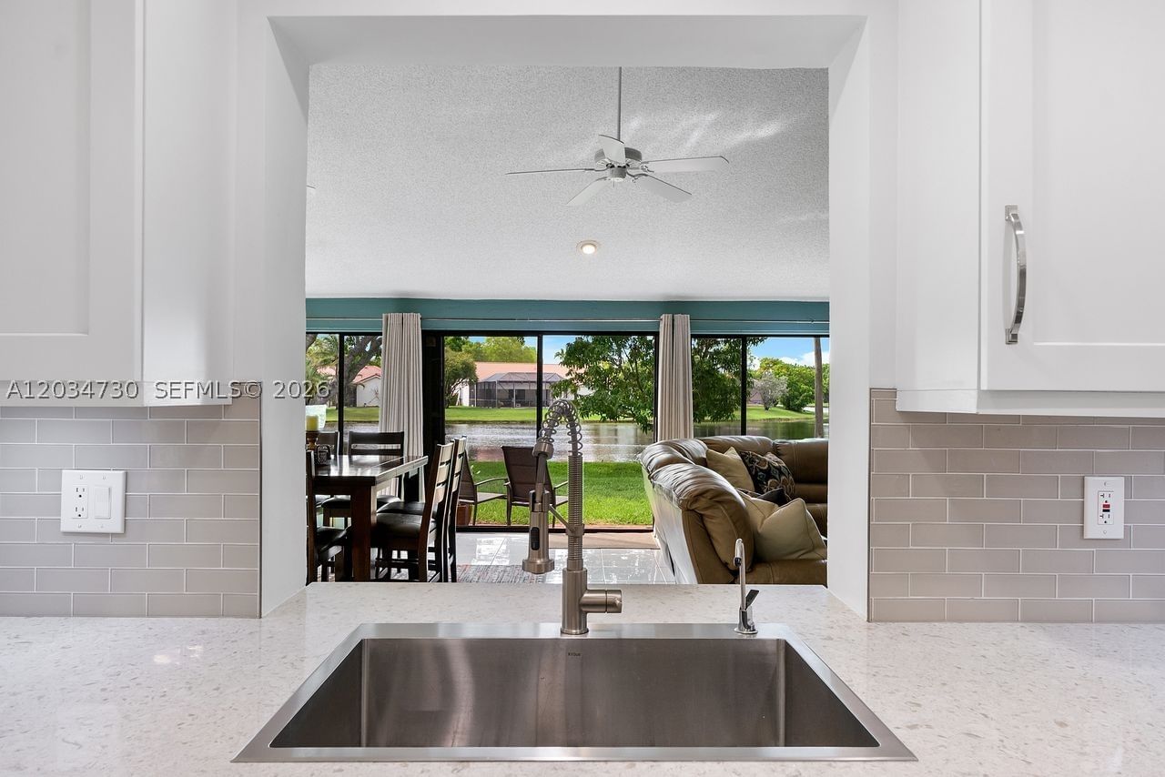 Real estate property located at 2073 Montpeliar, Broward, Country Isles Patio Homes, Weston, FL
