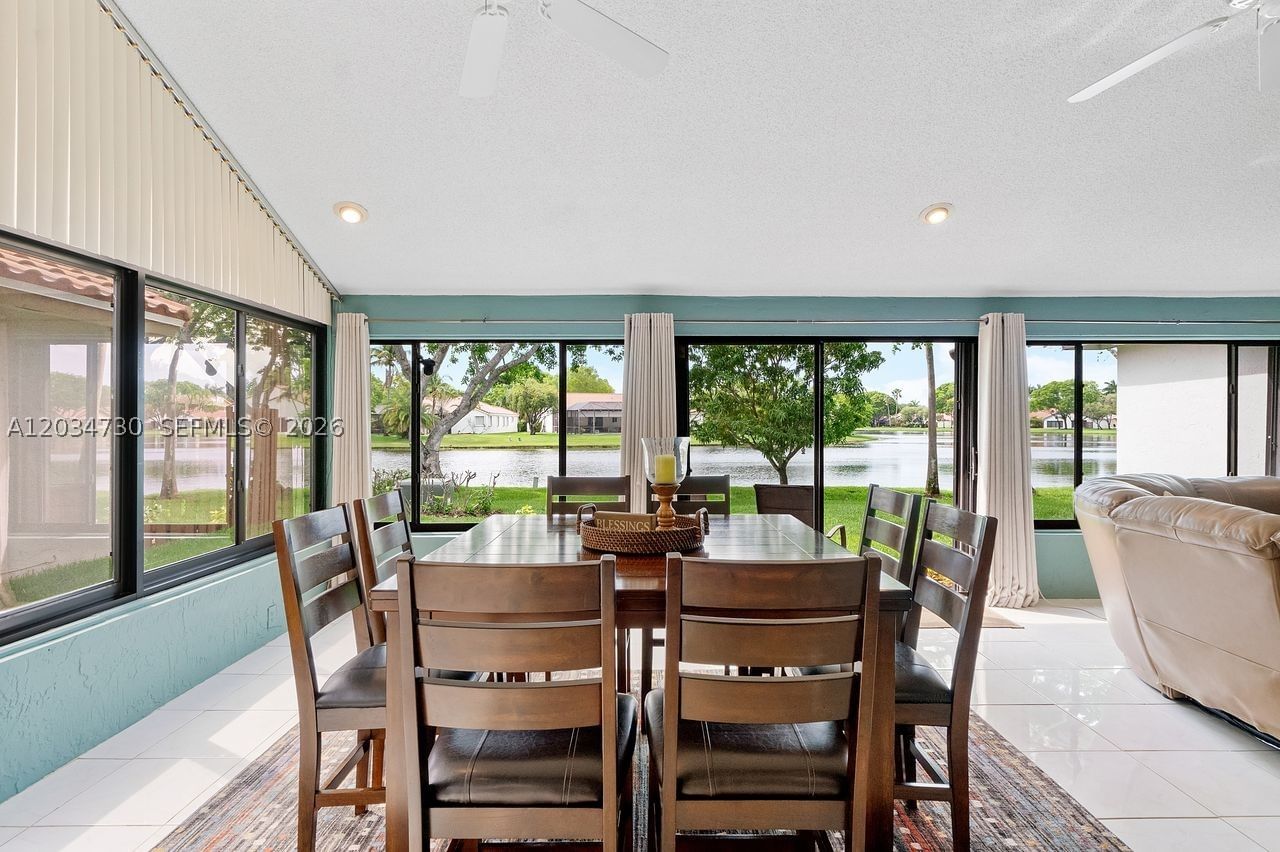 Real estate property located at 2073 Montpeliar, Broward, Country Isles Patio Homes, Weston, FL