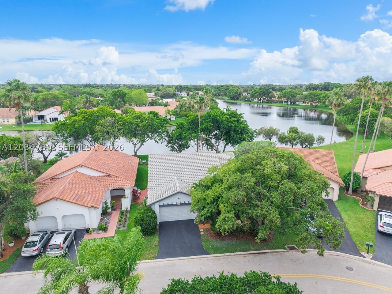 Real estate property located at 2073 Montpeliar, Broward, Country Isles Patio Homes, Weston, FL