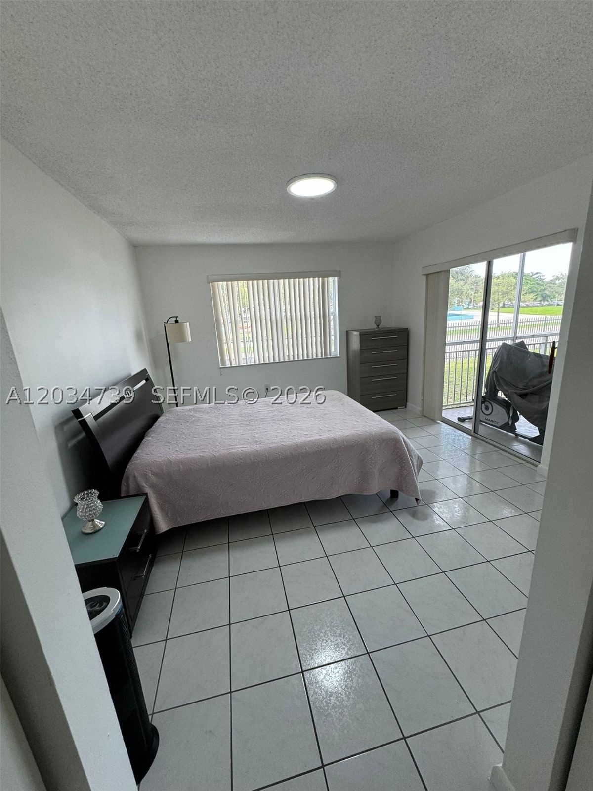 Real estate property located at 8660 212th st #108, Miami-dade, Le Club At Old Cutler Con, Cutler Bay, FL
