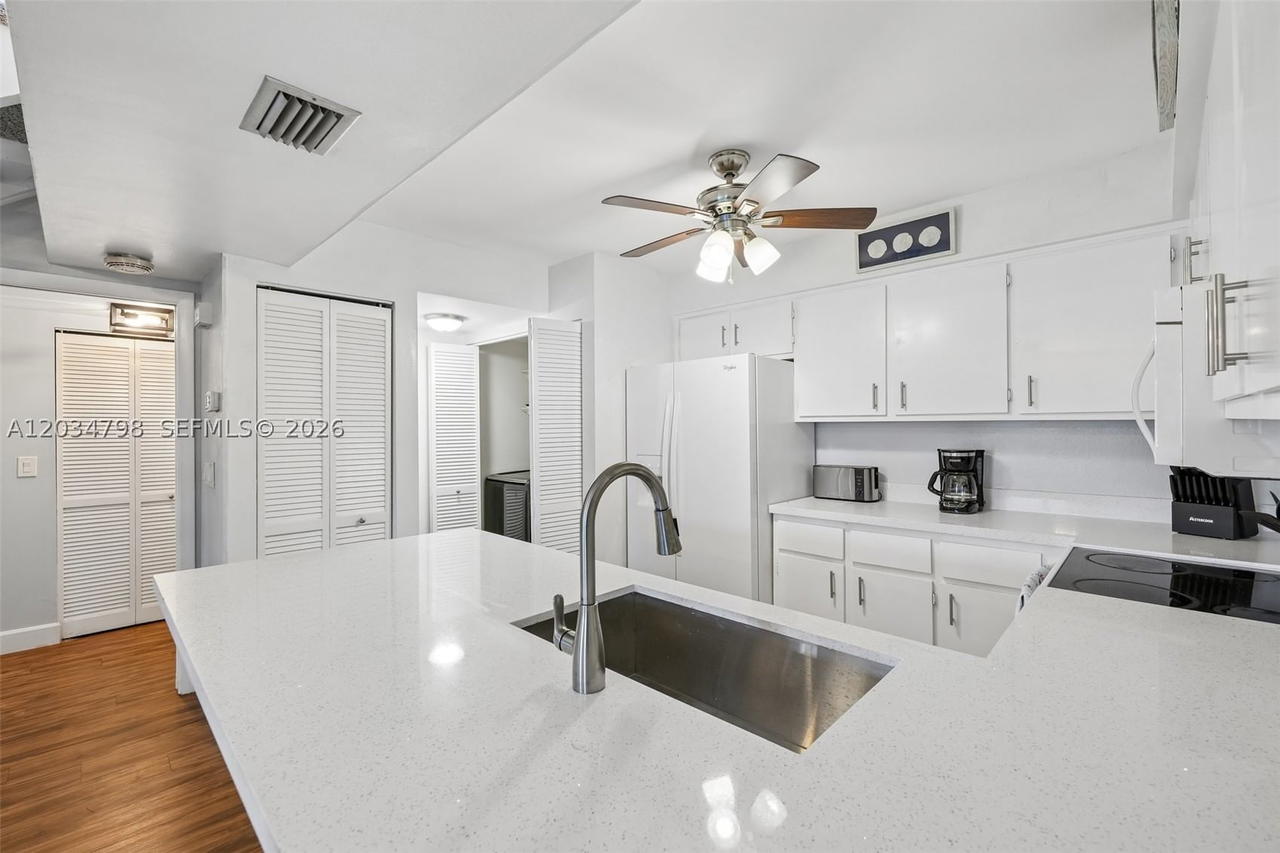 Real estate property located at 12939 Cherrydale Court, Lee, Sandalwood Estates, Fort Myers, FL