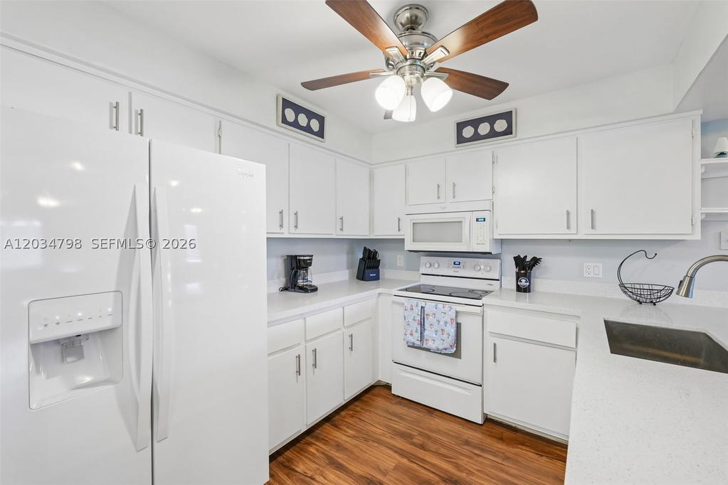 Real estate property located at 12939 Cherrydale Court, Lee, Sandalwood Estates, Fort Myers, FL