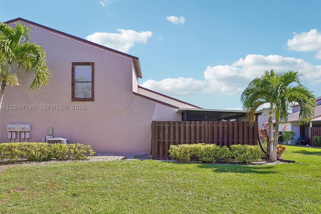 Real estate property located at 12939 Cherrydale Court, Lee, Sandalwood Estates, Fort Myers, FL