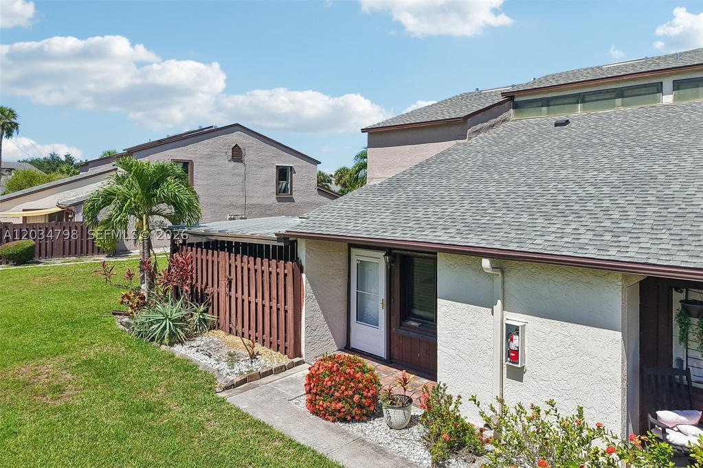 Real estate property located at 12939 Cherrydale Court, Lee, Sandalwood Estates, Fort Myers, FL