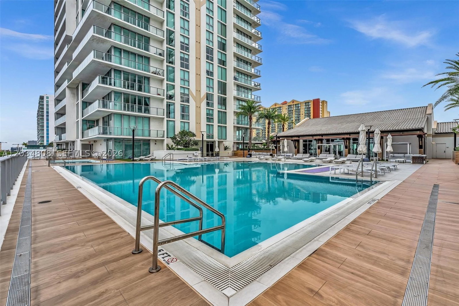 Real estate property located at 300 Sunny Isles Blvd #4-502, Miami-dade, Parque Towers Condo, Sunny Isles Beach, FL