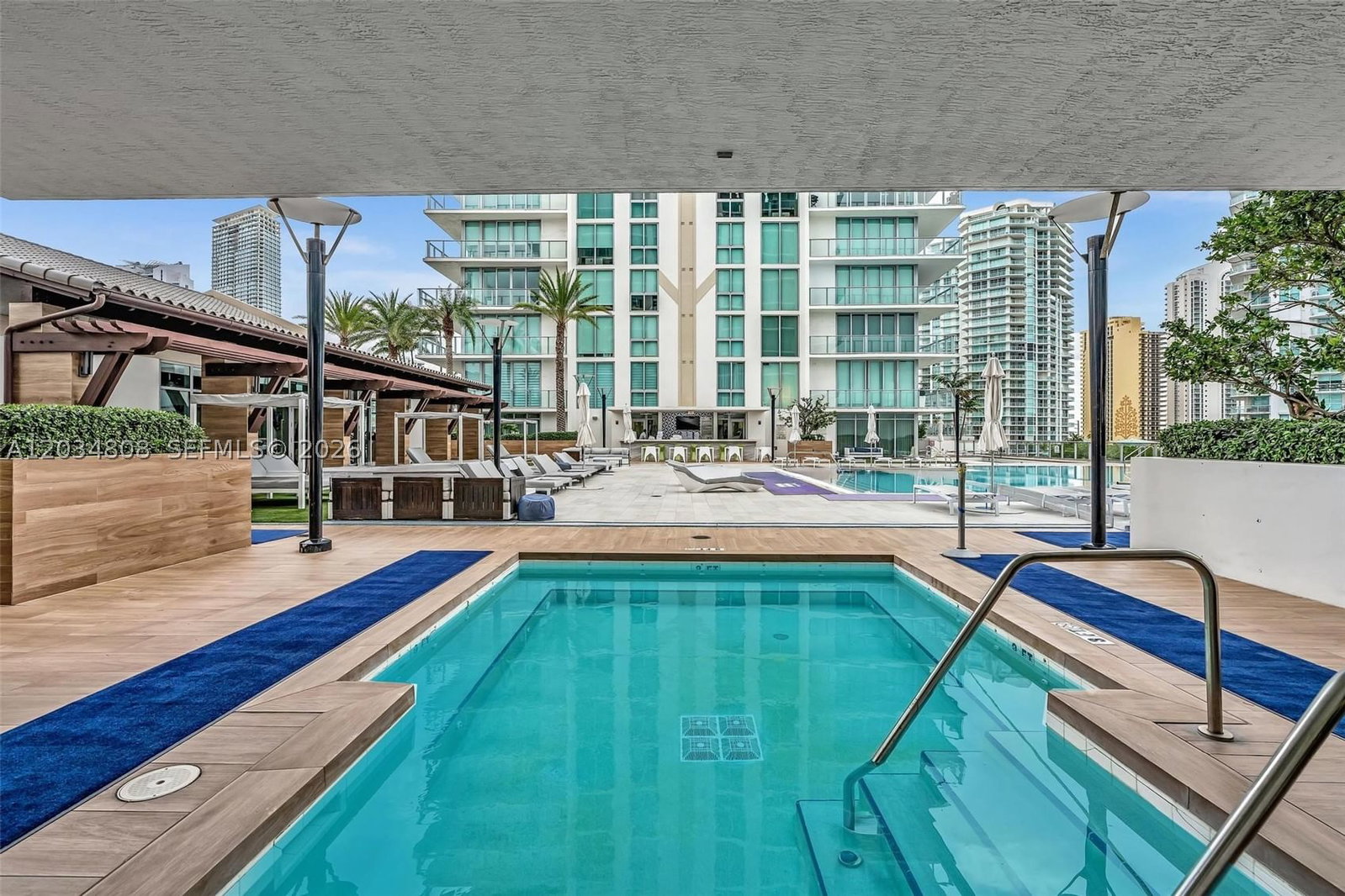 Real estate property located at 300 Sunny Isles Blvd #4-502, Miami-dade, Parque Towers Condo, Sunny Isles Beach, FL