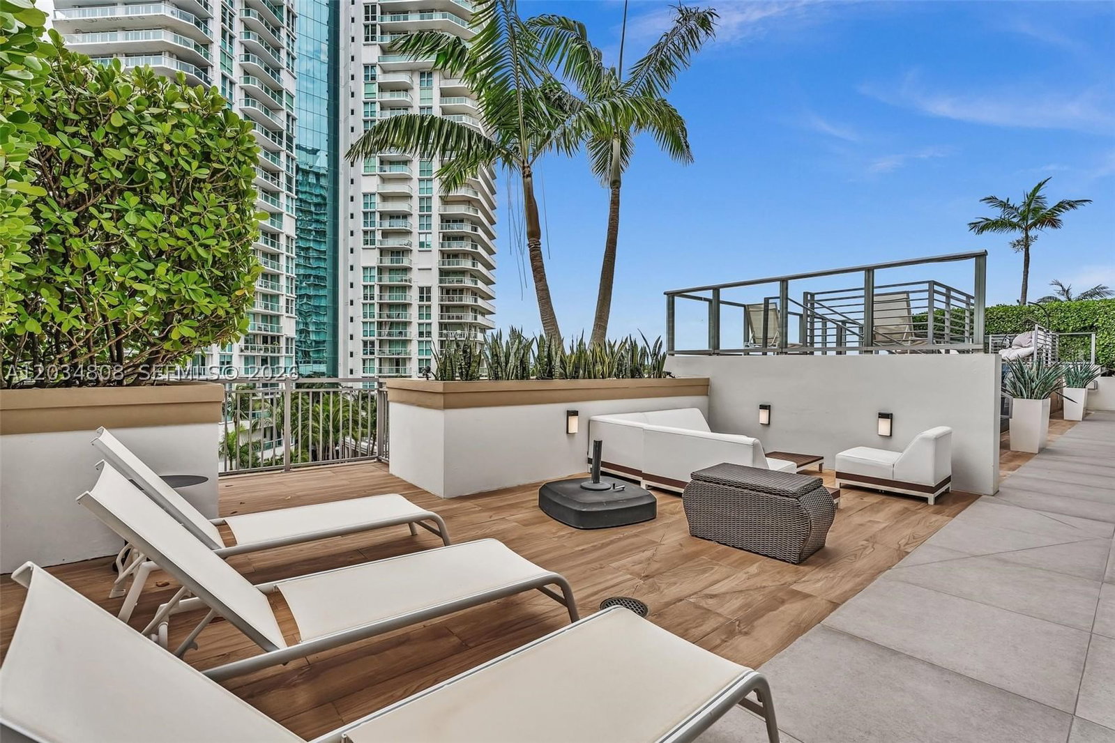 Real estate property located at 300 Sunny Isles Blvd #4-502, Miami-dade, Parque Towers Condo, Sunny Isles Beach, FL