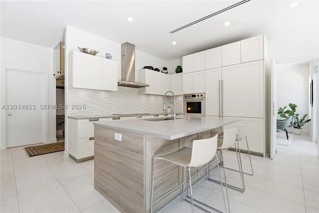 Real estate property located at 19941 36th Pl, Miami-dade, Aventura Estates, Aventura, FL