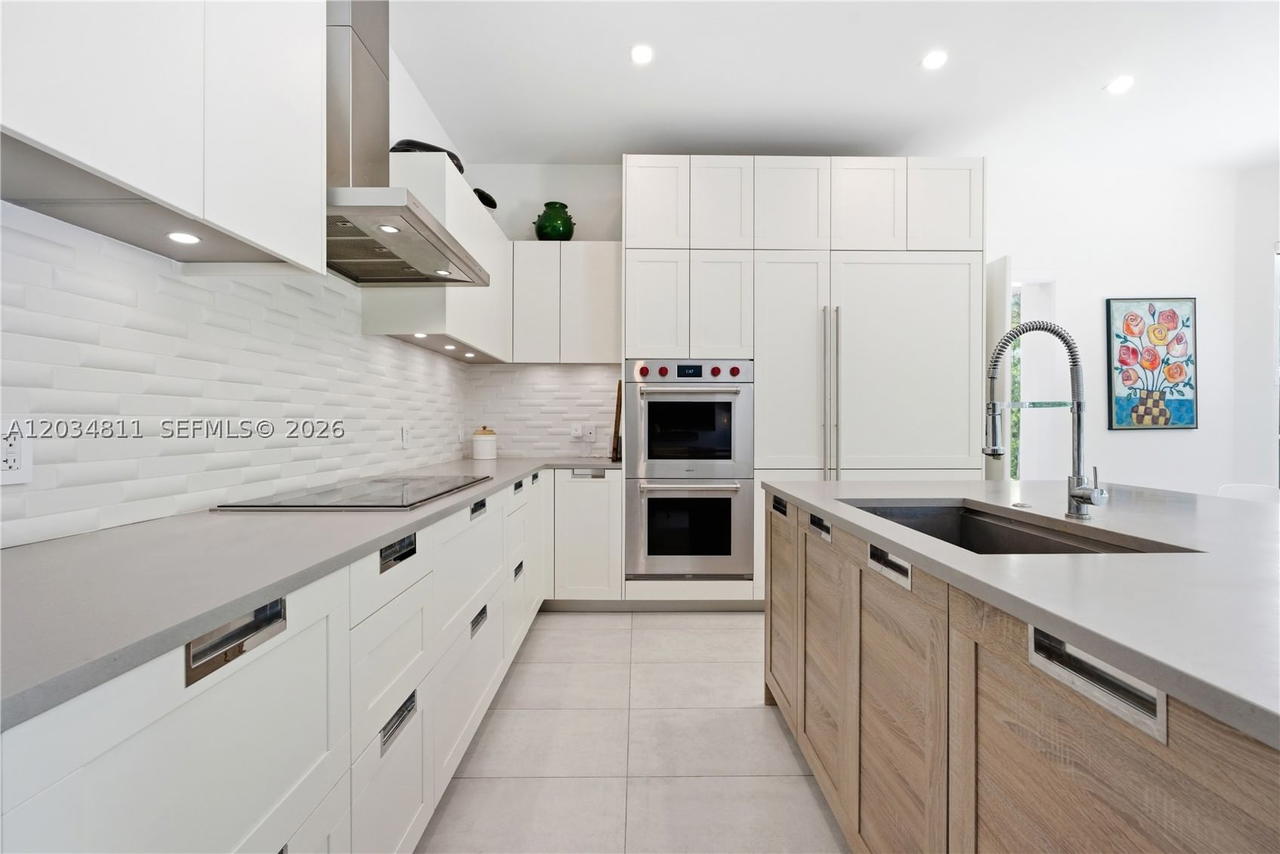 Real estate property located at 19941 36th Pl, Miami-dade, Aventura Estates, Aventura, FL