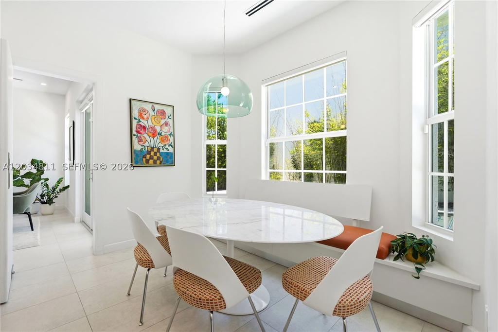Real estate property located at 19941 36th Pl, Miami-dade, Aventura Estates, Aventura, FL