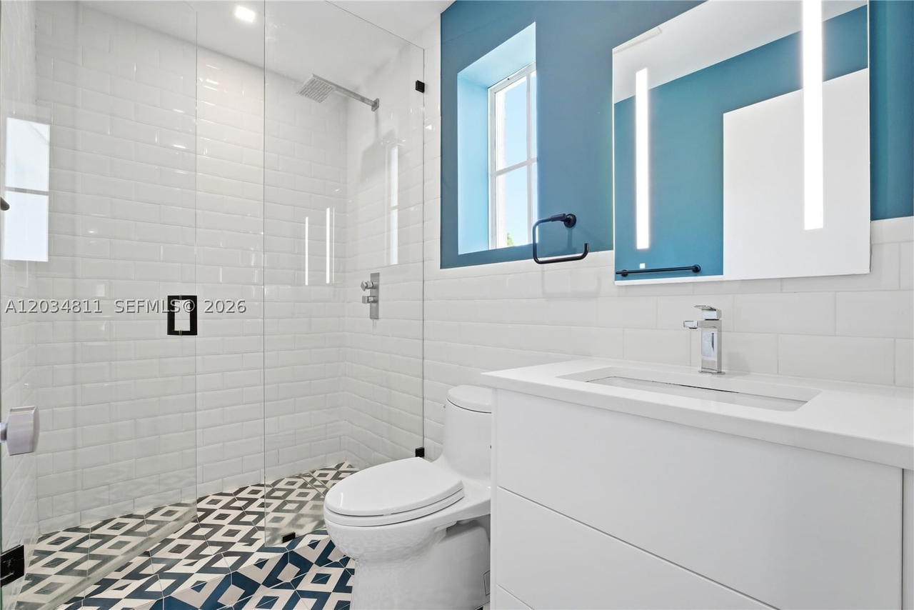 Real estate property located at 19941 36th Pl, Miami-dade, Aventura Estates, Aventura, FL