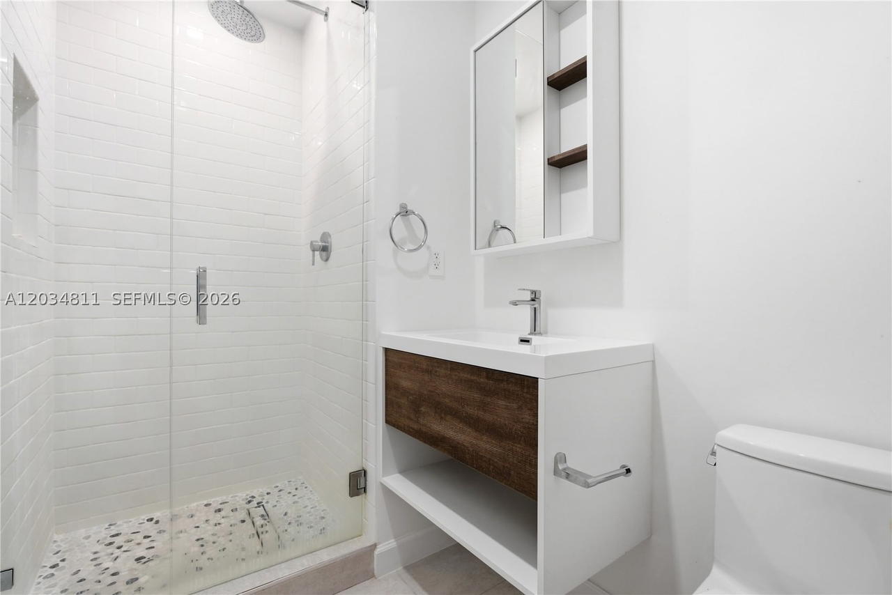 Real estate property located at 19941 36th Pl, Miami-dade, Aventura Estates, Aventura, FL