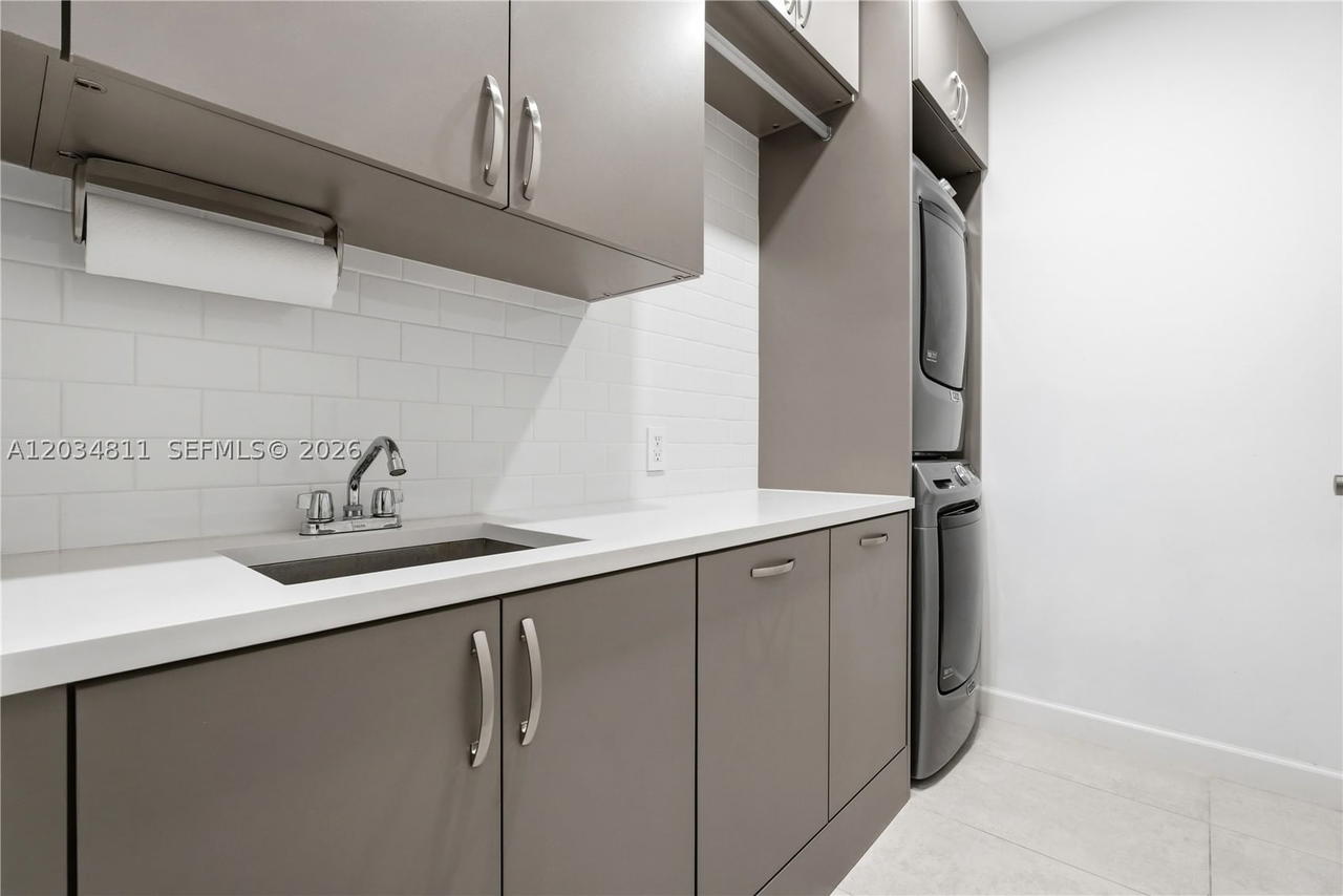Real estate property located at 19941 36th Pl, Miami-dade, Aventura Estates, Aventura, FL
