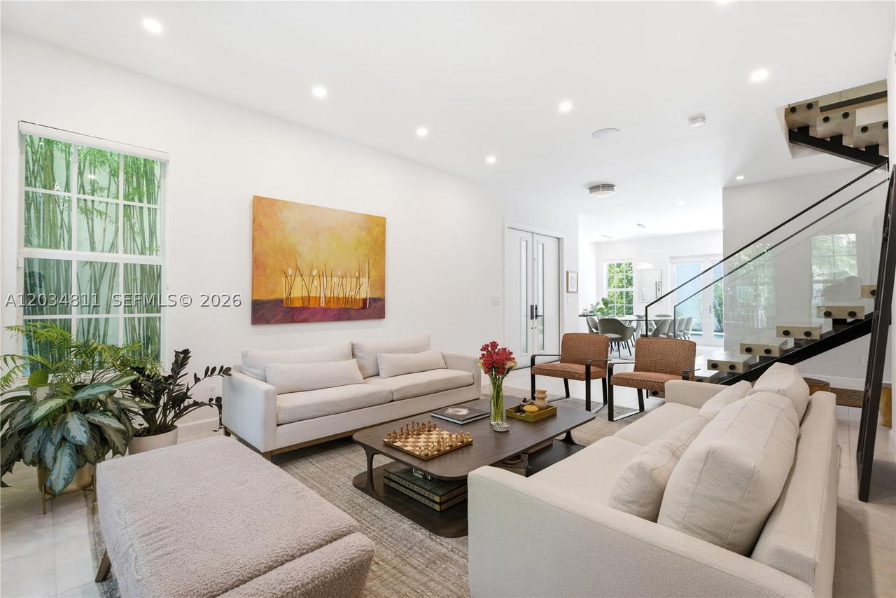 Real estate property located at 19941 36th Pl, Miami-dade, Aventura Estates, Aventura, FL