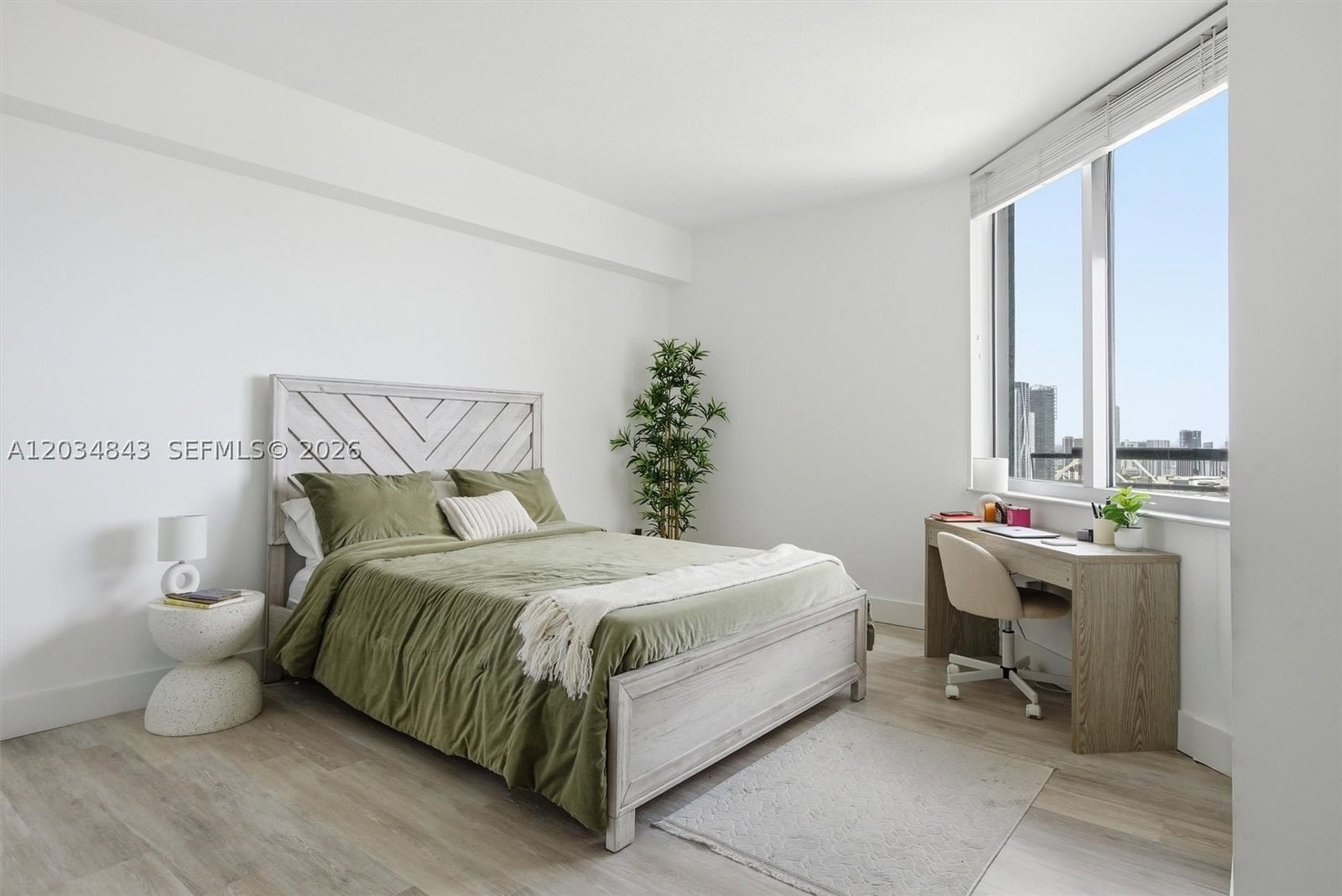 Real estate property located at 325 Biscayne Blvd #4022, Miami-dade, One Miami West Condo, Miami, FL
