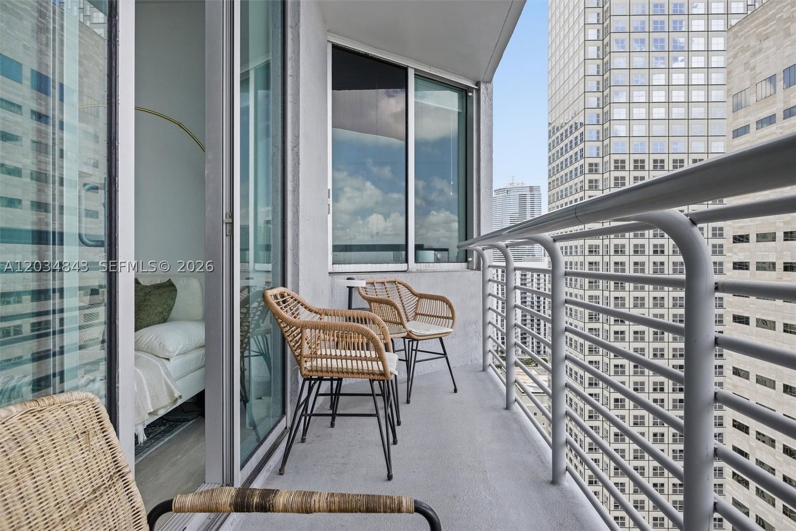 Real estate property located at 325 Biscayne Blvd #4022, Miami-dade, One Miami West Condo, Miami, FL