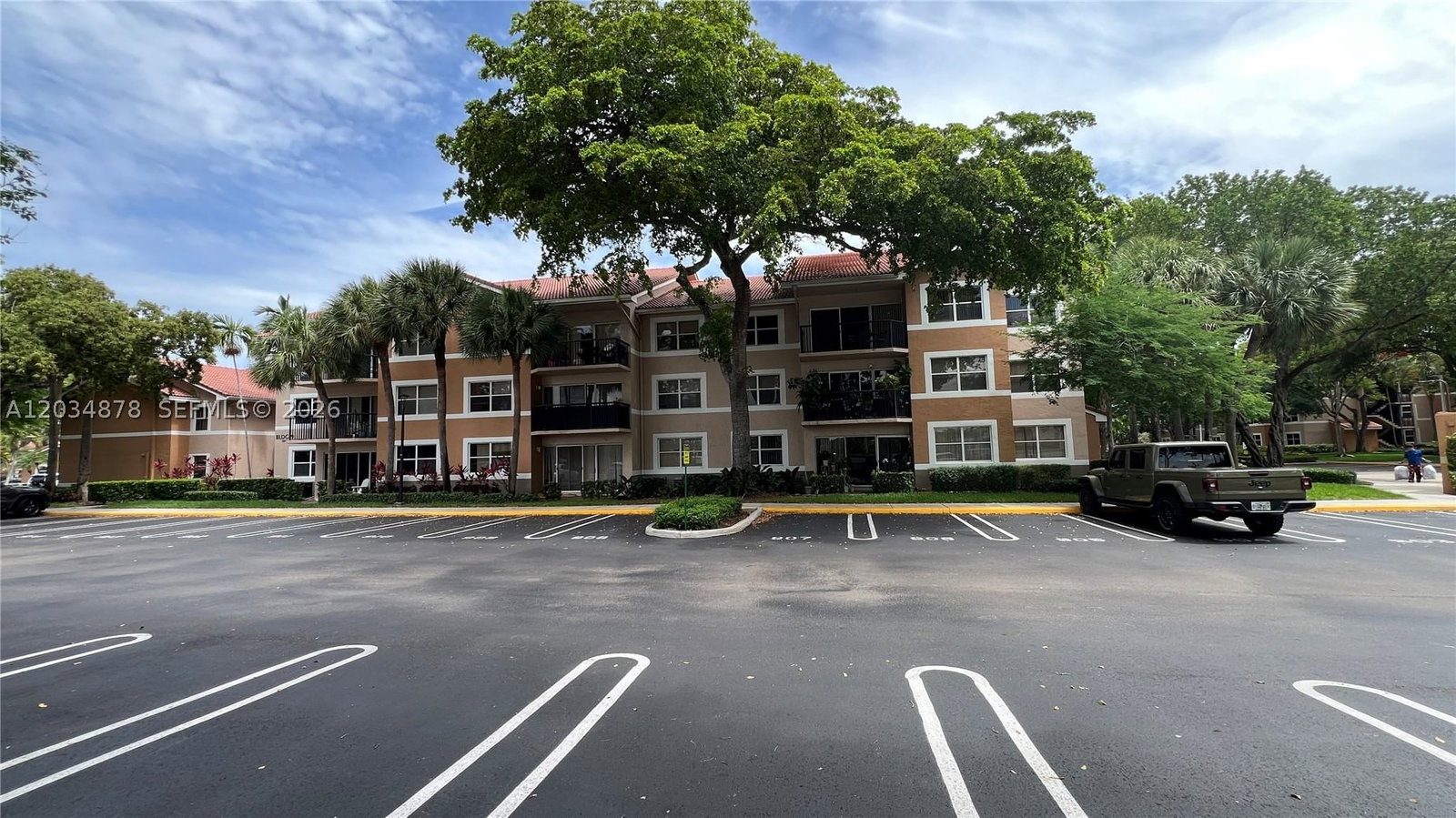 Real estate property located at 8851 Wiles Rd #108, Broward, Edgewater Condo, Coral Springs, FL