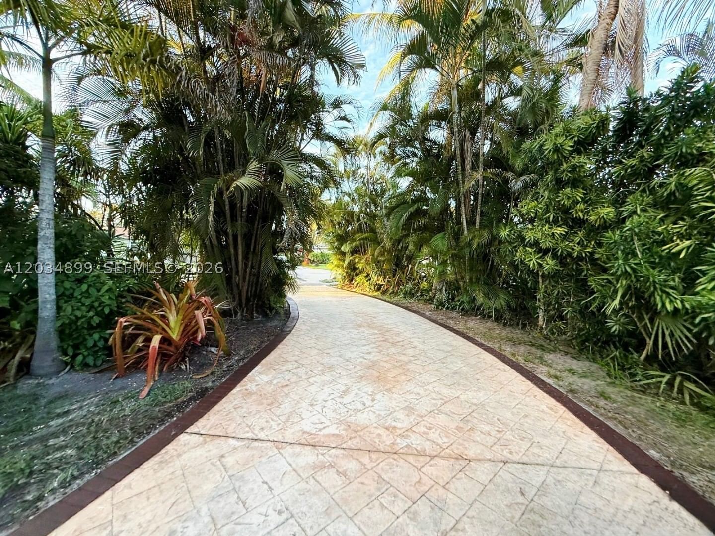 Real estate property located at 2630 Monroe St, Broward, Hollywood Little Ranches, Hollywood, FL