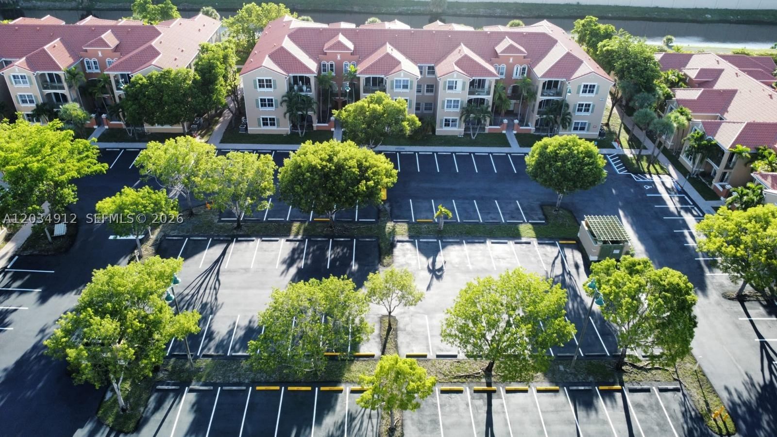 Real estate property located at 6540 114th Ave #1423, Miami-dade, The Courts At Doral Isles, Doral, FL