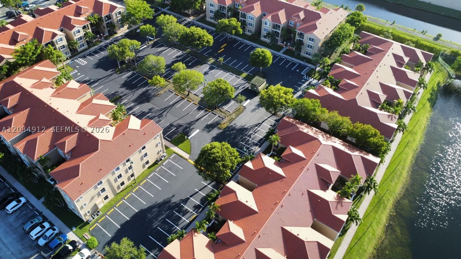 Real estate property located at 6540 114th Ave #1423, Miami-dade, The Courts At Doral Isles, Doral, FL