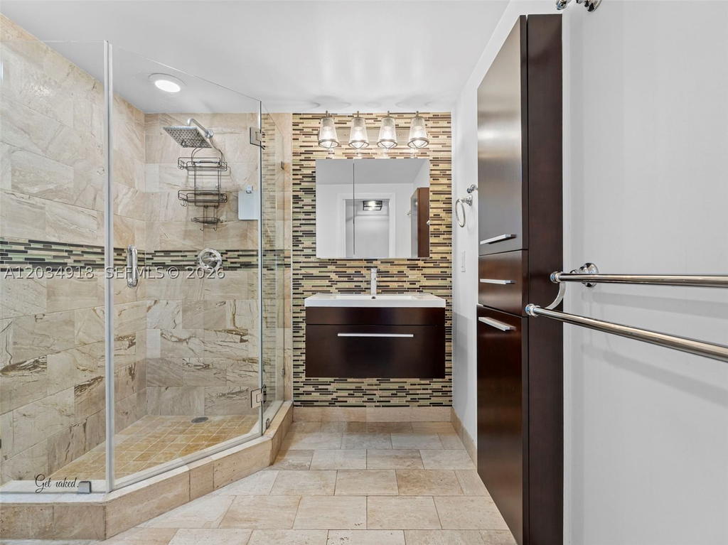 Real estate property located at 1805 107th Ave #2601, Miami-dade, Villas University Square, Miami, FL
