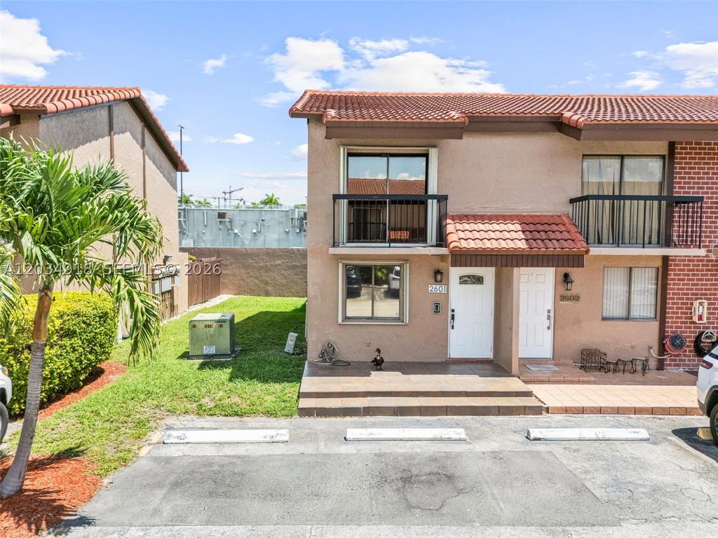 Real estate property located at 1805 107th Ave #2601, Miami-dade, Villas University Square, Miami, FL