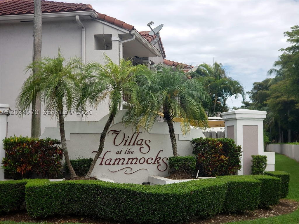 Real estate property located at 10210 154th Pl #110-8, Miami-dade, Villas At The Hammocks Co, Miami, FL