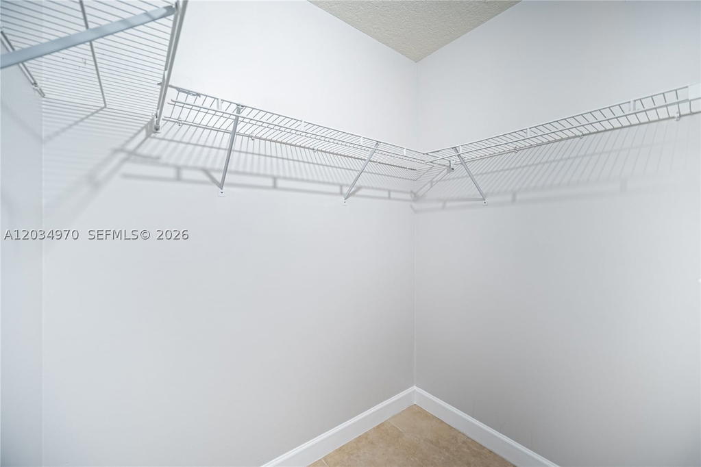 Real estate property located at 10210 154th Pl #110-8, Miami-dade, Villas At The Hammocks Co, Miami, FL
