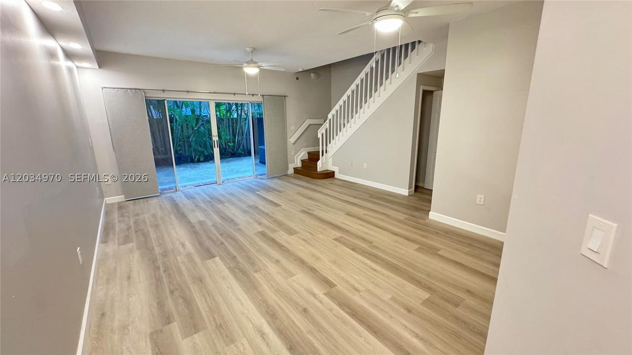 Real estate property located at 10210 154th Pl #110-8, Miami-dade, Villas At The Hammocks Co, Miami, FL