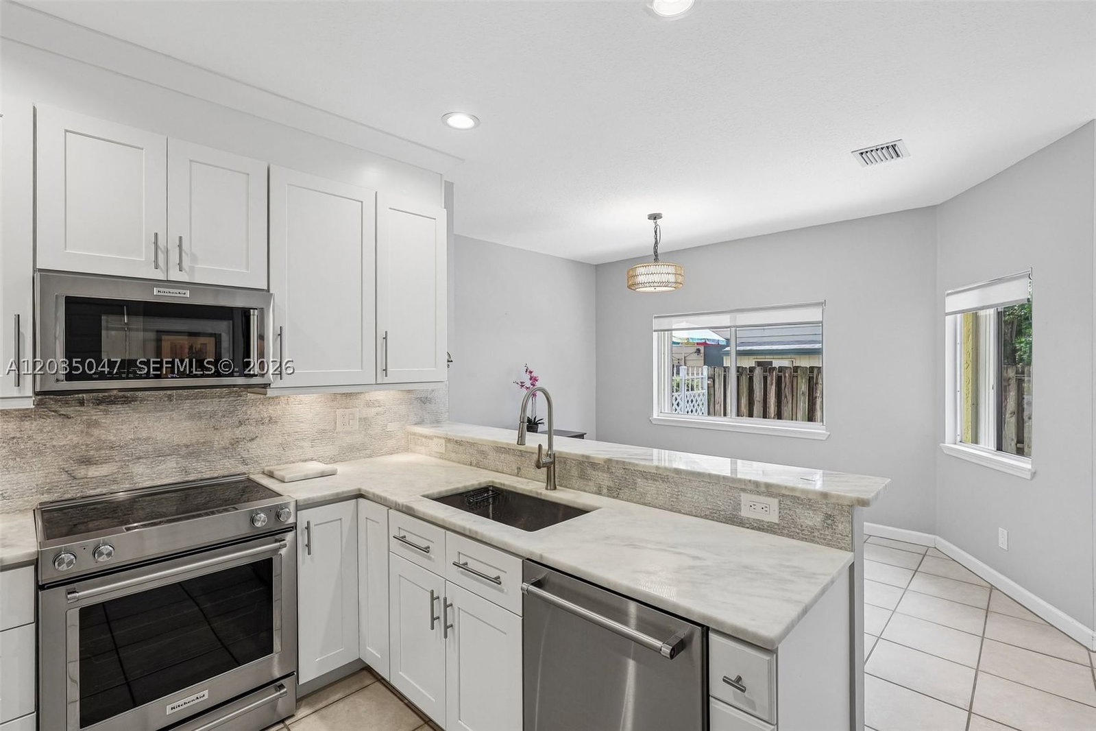 Real estate property located at 612 6th St, Broward, Mrs Elva A Truax, Fort Lauderdale, FL