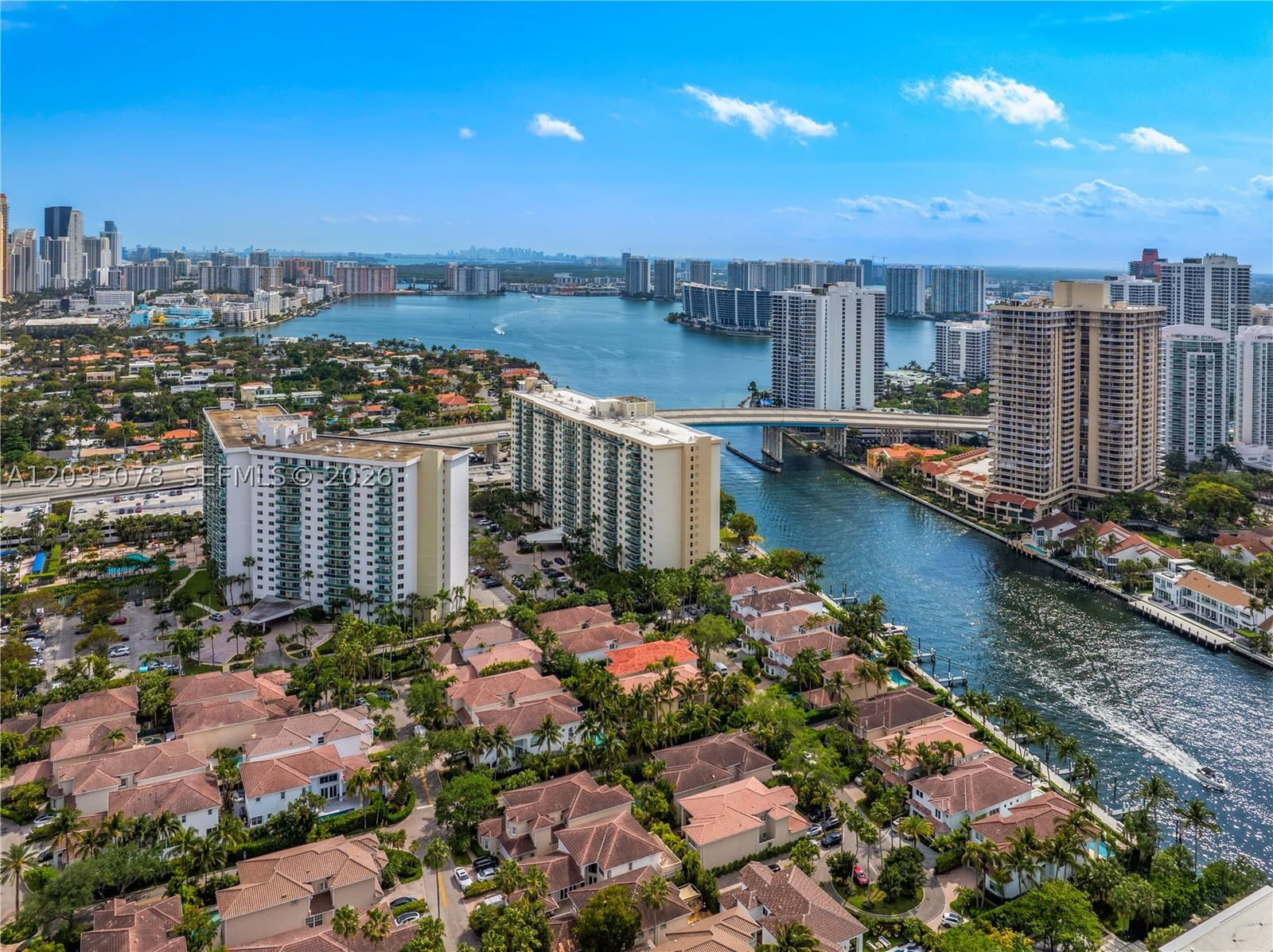 Real estate property located at 19380 Collins Ave #317, Miami-dade, Oceanview Building B Cond, Sunny Isles Beach, FL