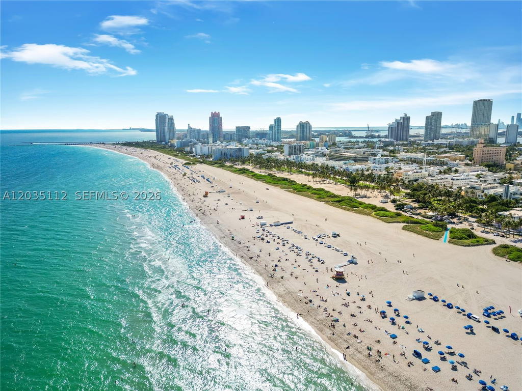Real estate property located at 1024 Ocean Dr A402, Miami-dade, The Strand On Ocean Drive, Miami Beach, FL