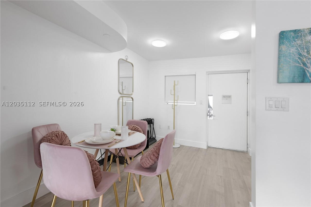 Real estate property located at 1024 Ocean Dr A402, Miami-dade, The Strand On Ocean Drive, Miami Beach, FL