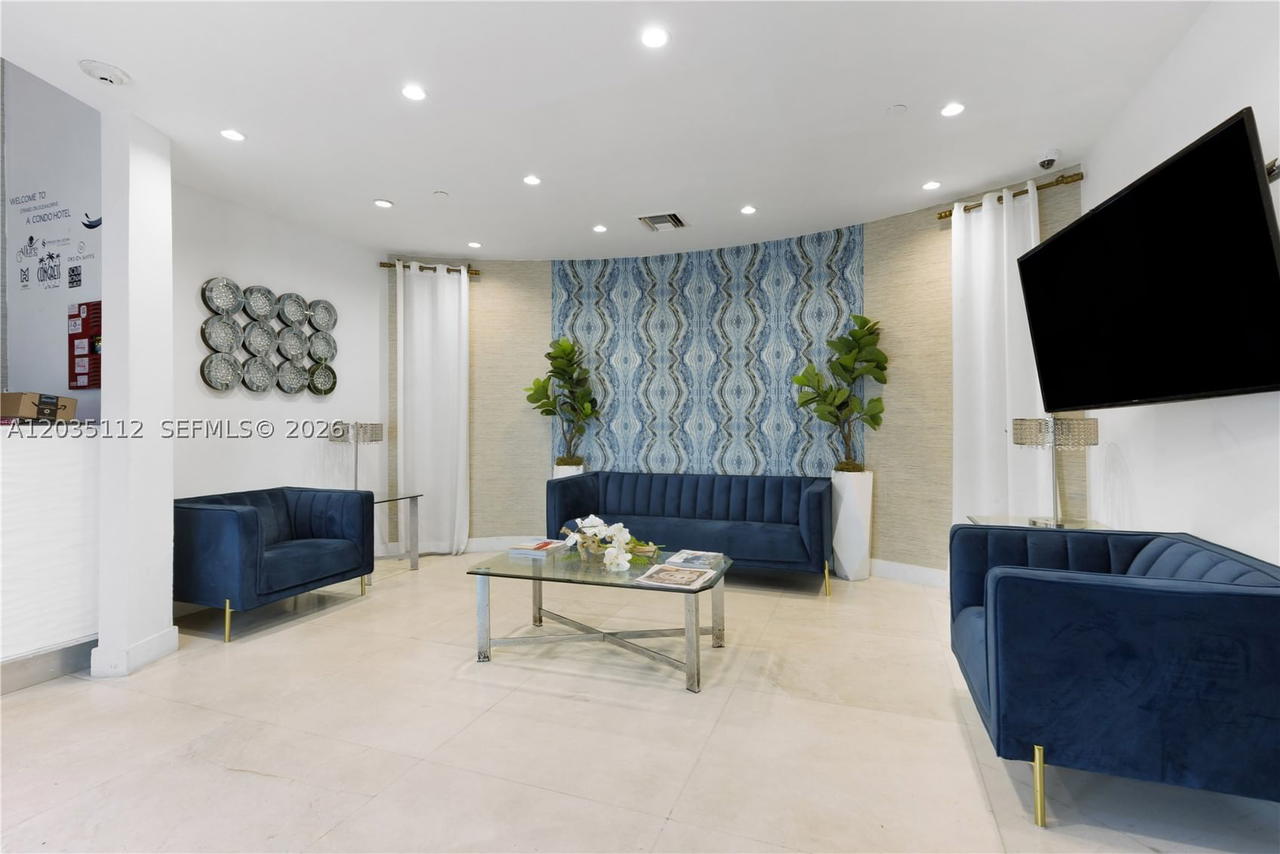 Real estate property located at 1024 Ocean Dr A402, Miami-dade, The Strand On Ocean Drive, Miami Beach, FL