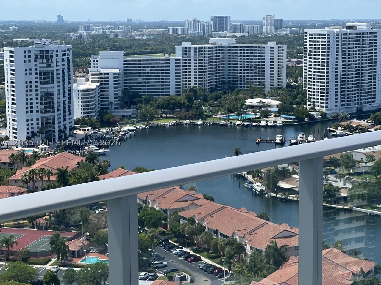 Real estate property located at 4010 S OCEAN DR R2402, Broward, 4010 South Ocean Condo, Hollywood, FL