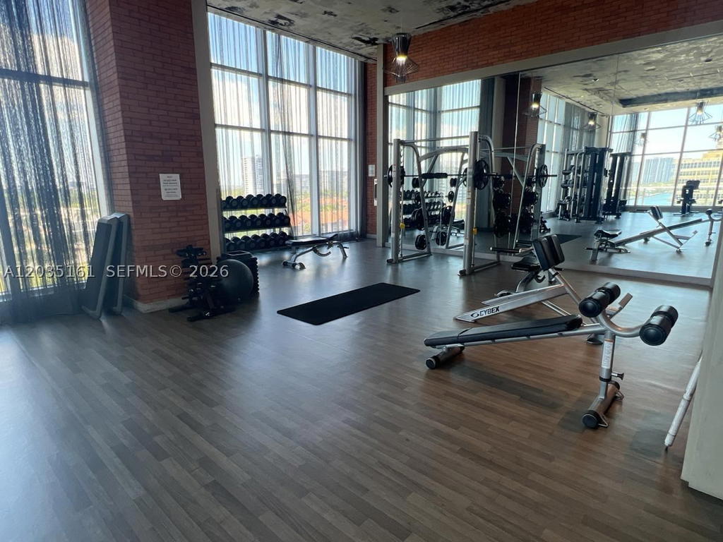 Real estate property located at 4010 S OCEAN DR R2402, Broward, 4010 South Ocean Condo, Hollywood, FL