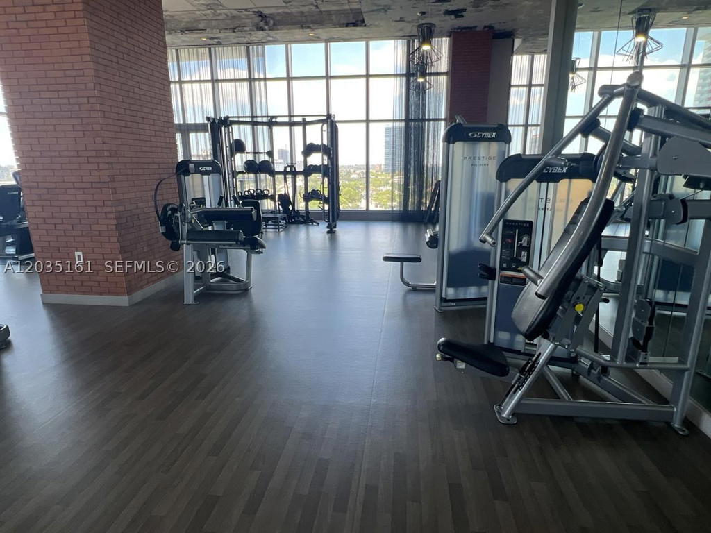 Real estate property located at 4010 S OCEAN DR R2402, Broward, 4010 South Ocean Condo, Hollywood, FL