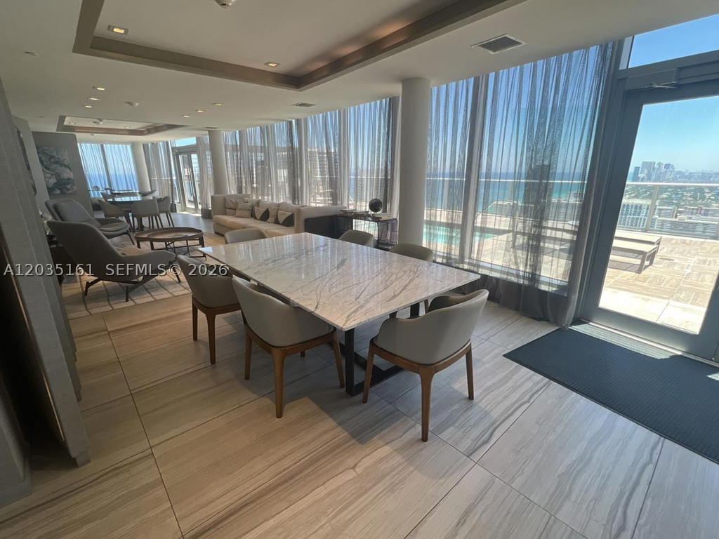 Real estate property located at 4010 S OCEAN DR R2402, Broward, 4010 South Ocean Condo, Hollywood, FL