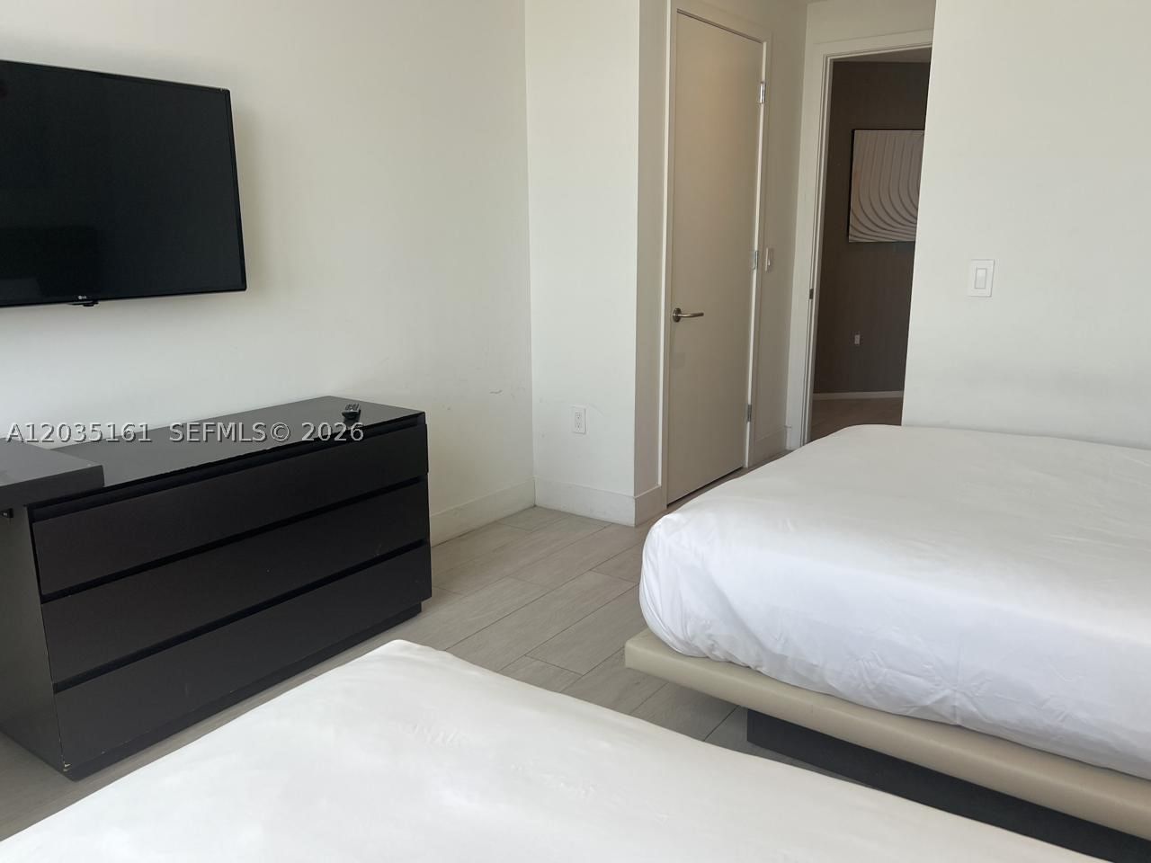 Real estate property located at 4010 S OCEAN DR R2402, Broward, 4010 South Ocean Condo, Hollywood, FL